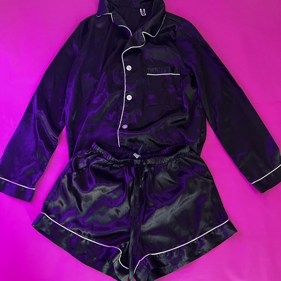 FASHIONNOVA PJS - Picture 1 of 3